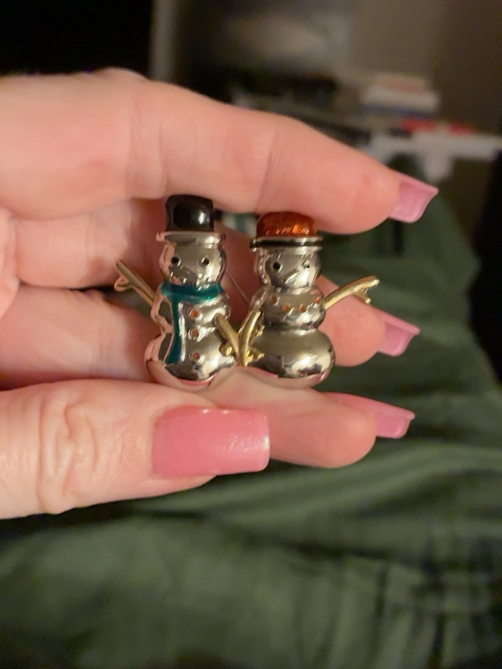 Liz Claiborne Christmas Brooch. Moving Arms!